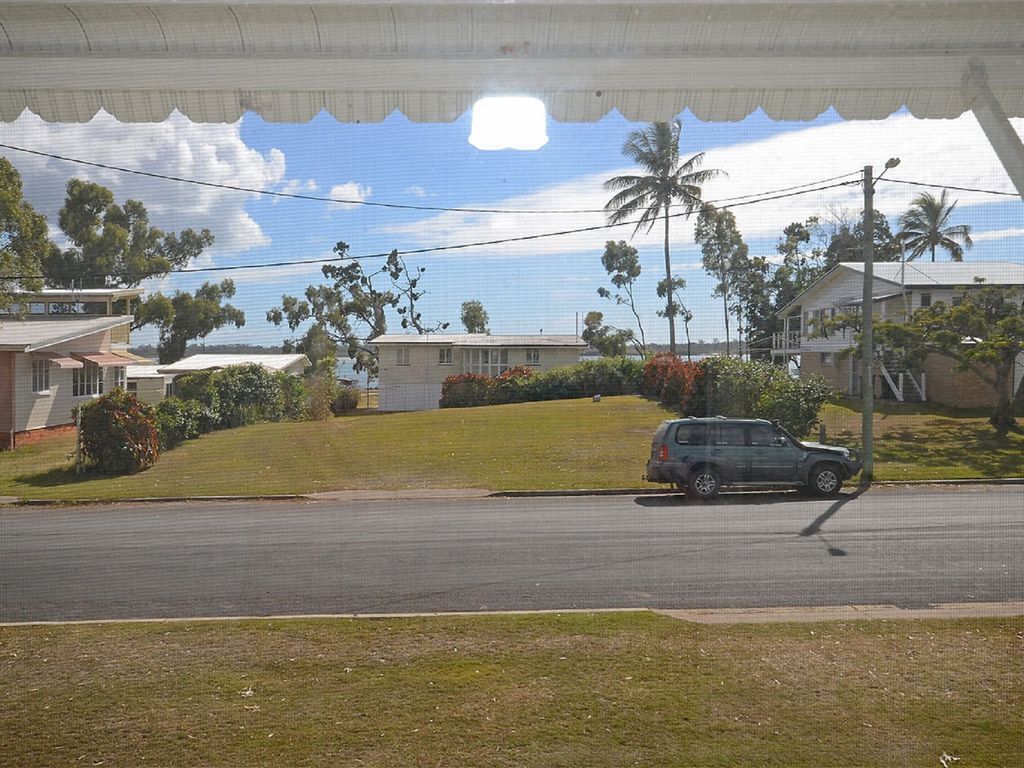 Happy Days - Burrum Heads- Close to Boatramp- 2BR