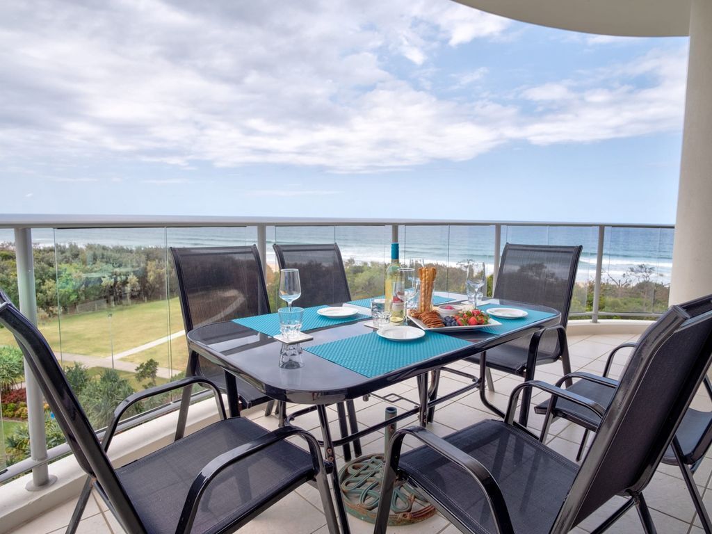 ? Surfair Oceanfront Resort Penthouse With Expansive Rooftop Tce ?
