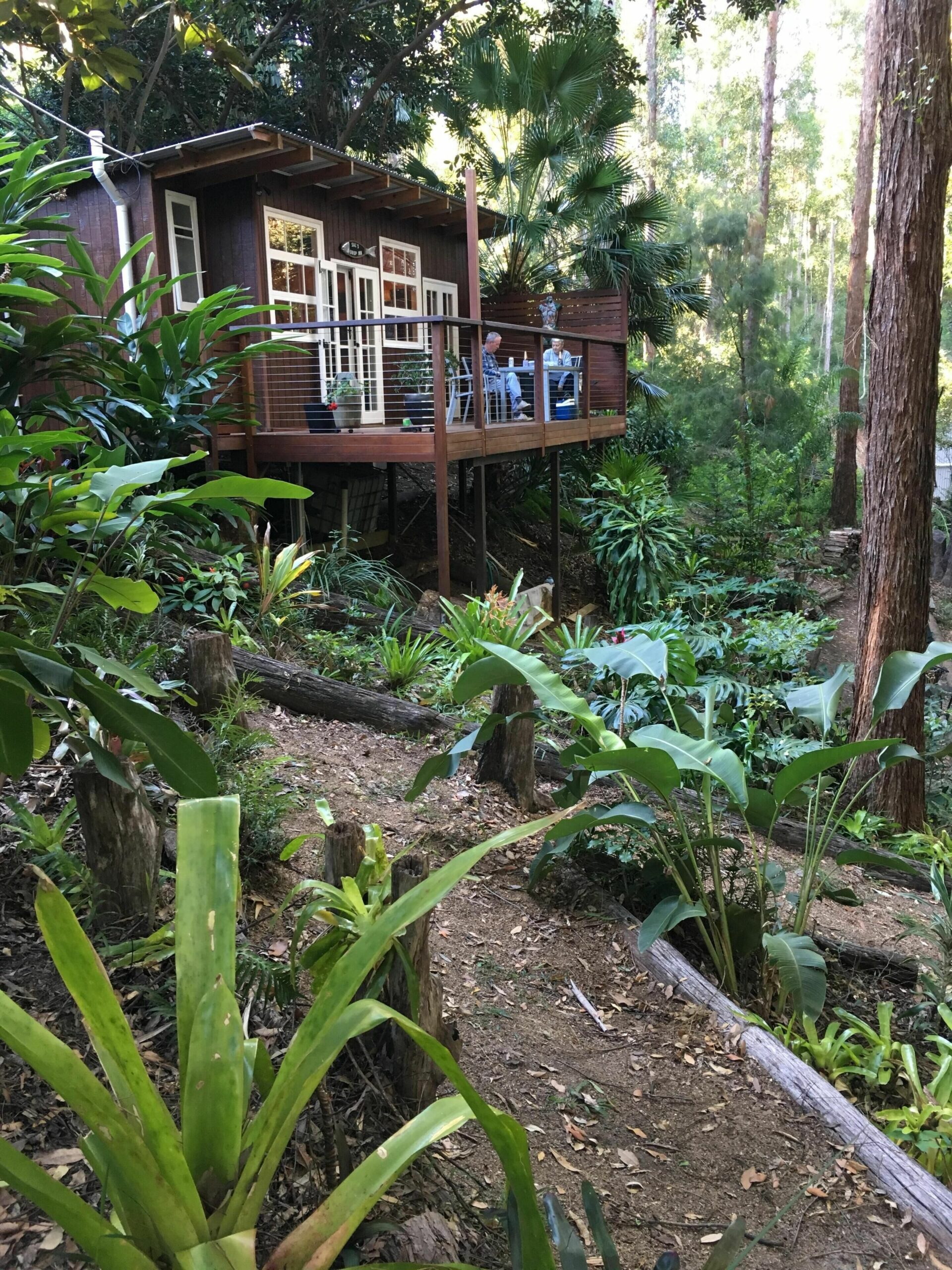 BRAND NEW Private retreat/cabin nestled in the forest and fully self contained