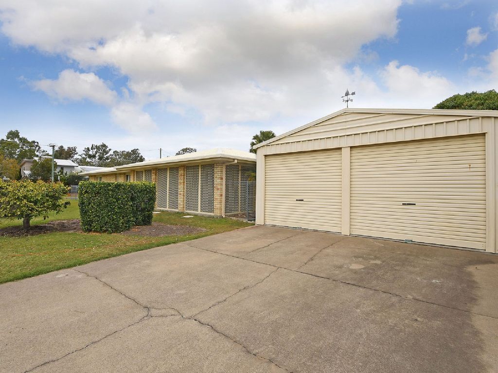 Sandy Paws - Burrum Heads- Walk to Beach -3br- Aircon- Pool Table