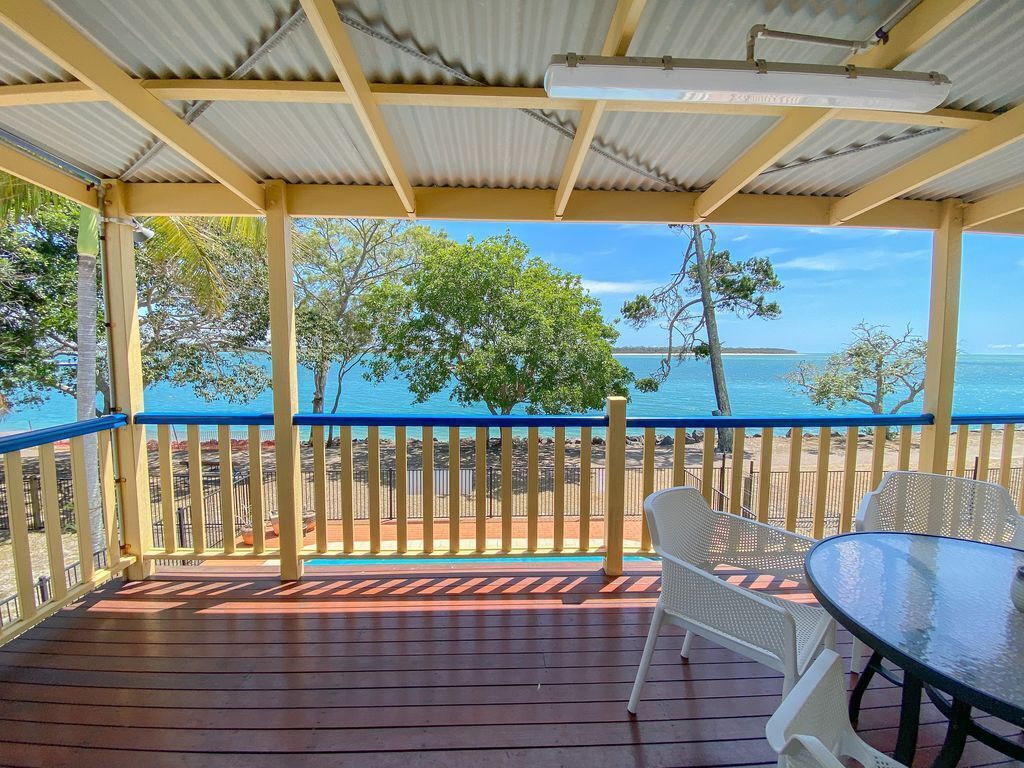 Ocean Shores UP - Burrum Heads- Riverfront - Pool -2br