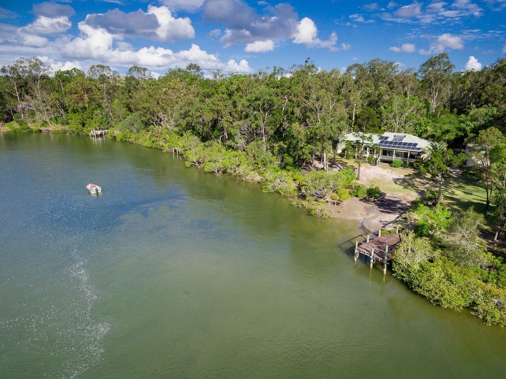 Toogoom Retreat - Waterfront-3br-jetty-boat Ramp-aircon-acreage- Pet Friendly