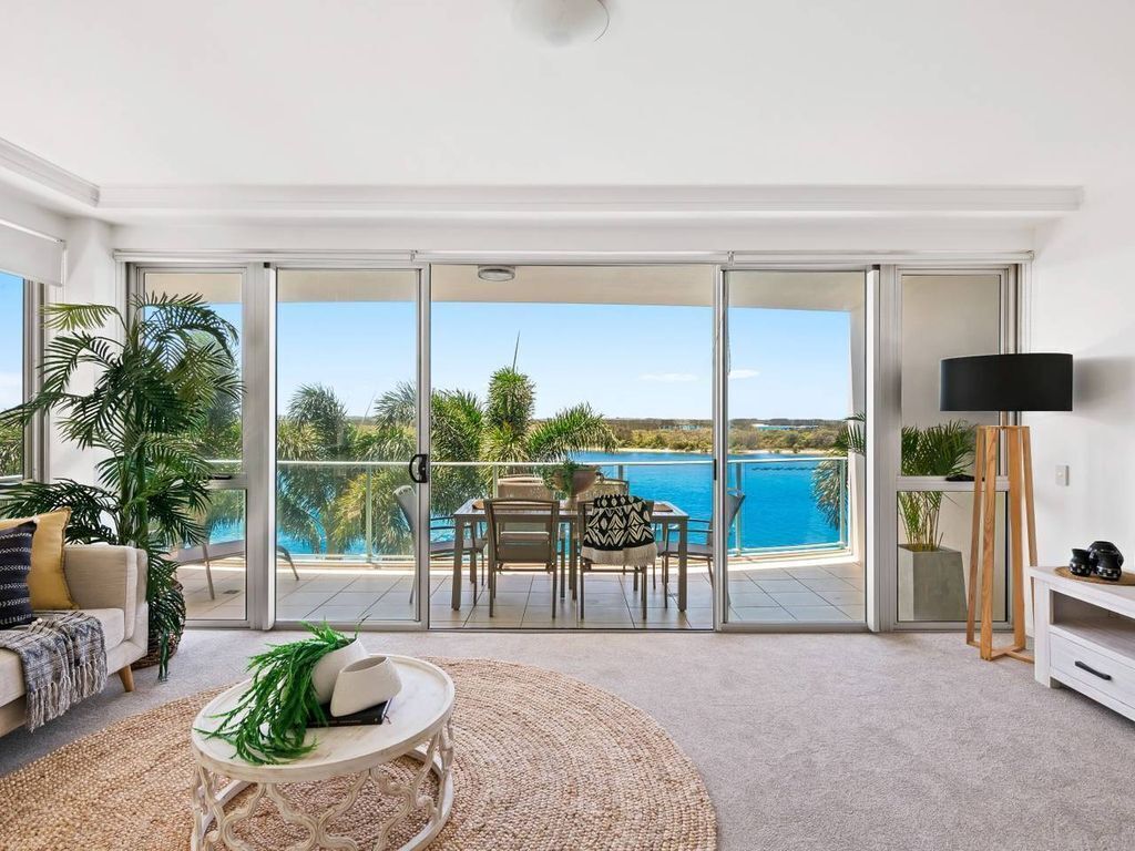 Luxury Waterfront Views! Maroochydore! Free Wifinetflixparkingwine