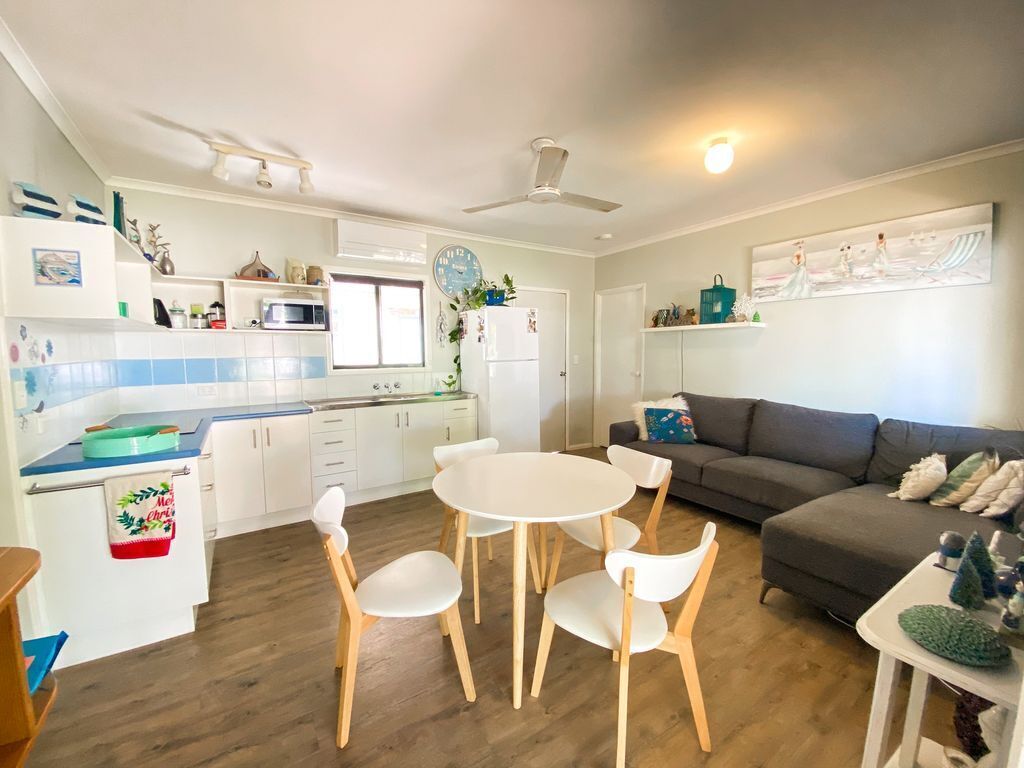 The Batch - Burrum Heads - Walk To Beach - 2BR - Pets Welcome