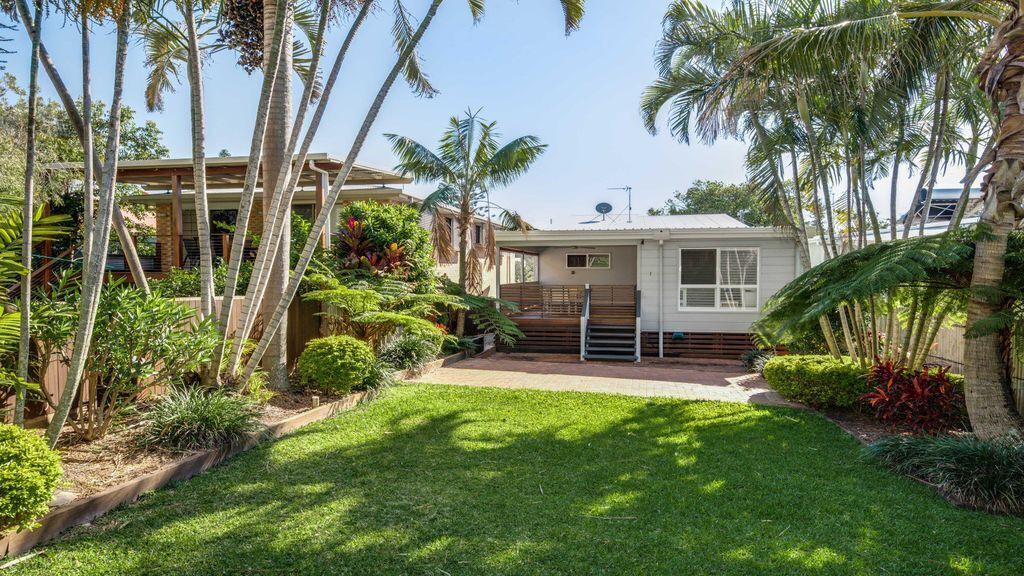 12 Bryce Street Moffat Beach QLD