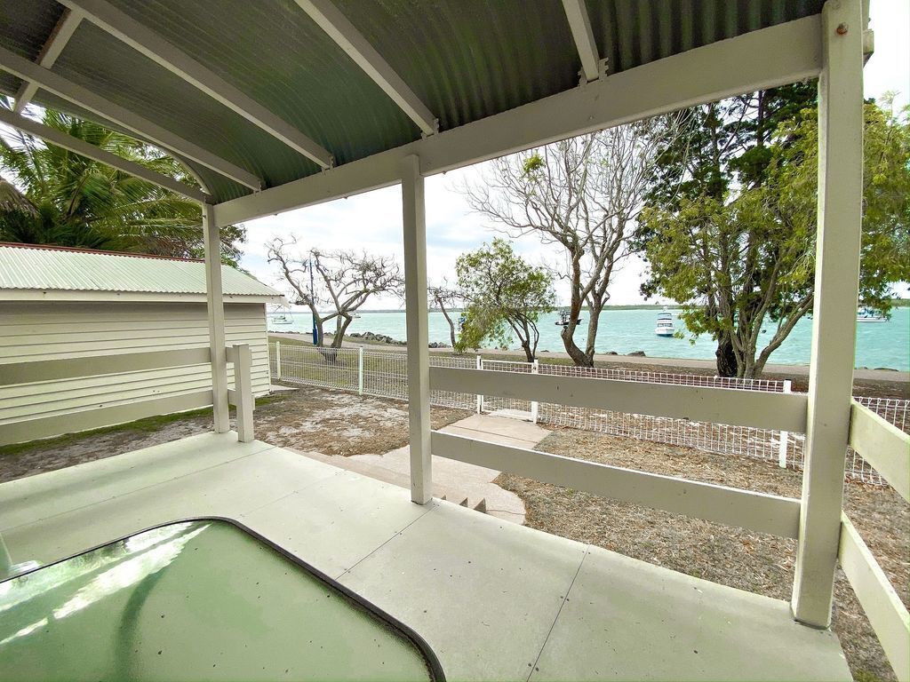 Beachcomber - Burrum Heads - Riverfront - 2BR - Pets Welcome