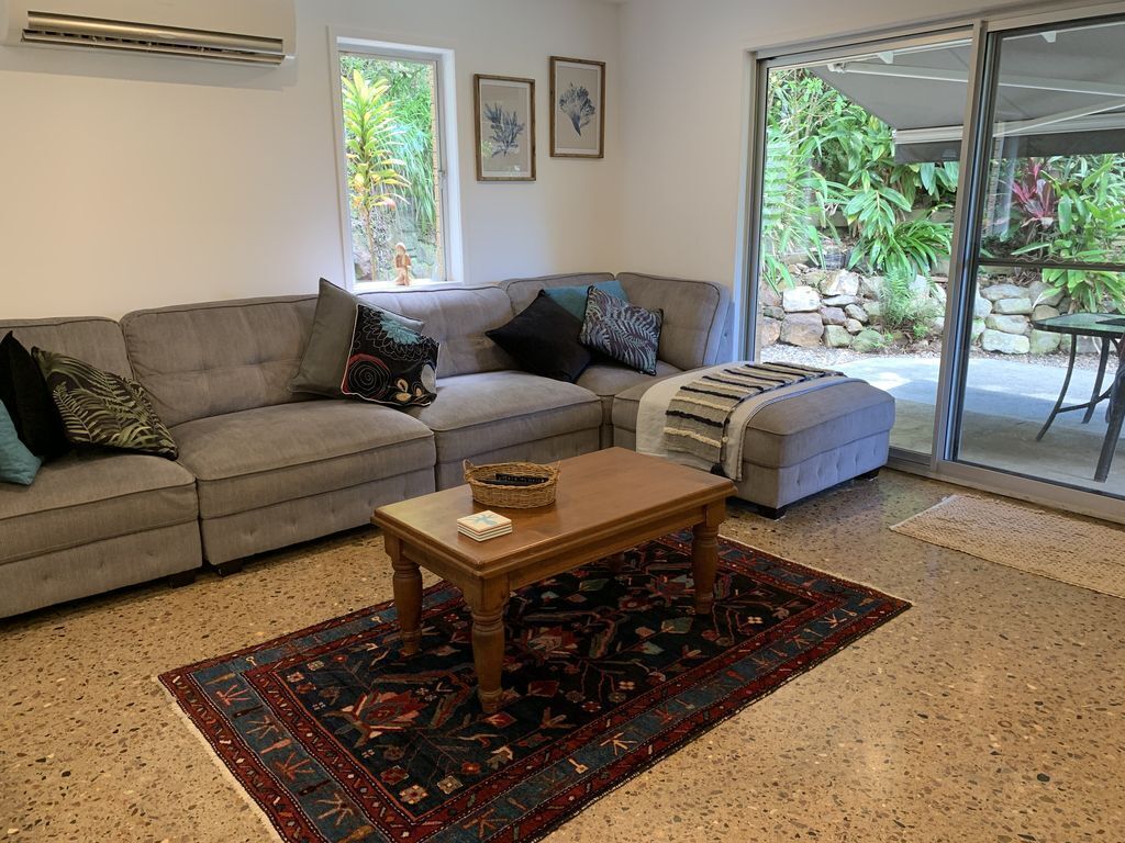 Billy's Beach Retreat-coolum Beach- Pet Friendly Home-linen Included-free Wi-fi