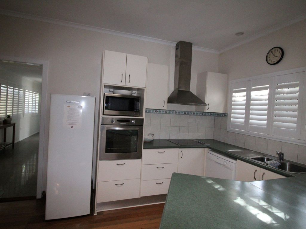 20 Mackay St Dicky Beach QLD