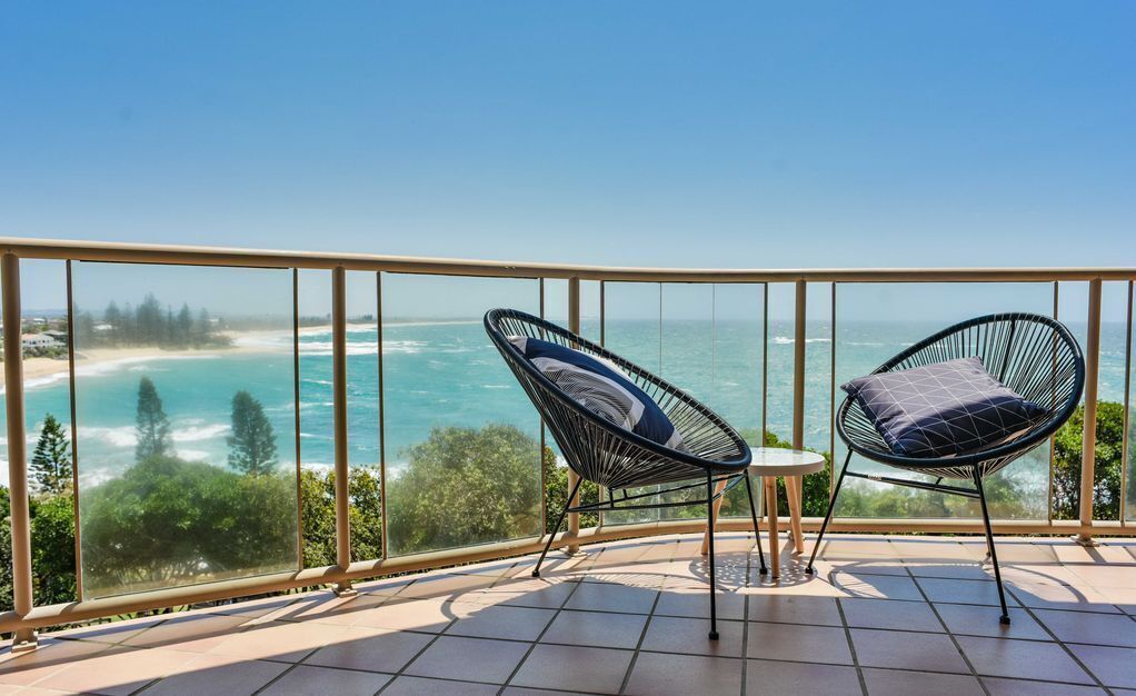 ?ocean Front Moffat Beach?private Rooftop Terrace Walk to Cafes/restaurants