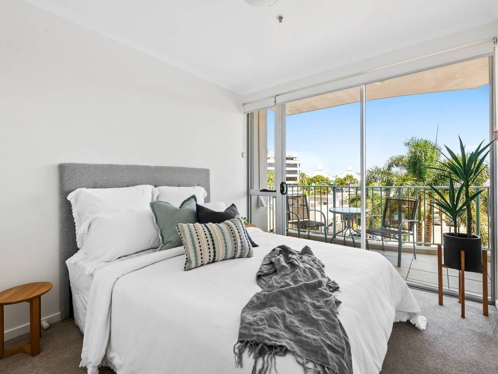 Luxury Waterfront Views! Maroochydore! Free Wifinetflixparkingwine