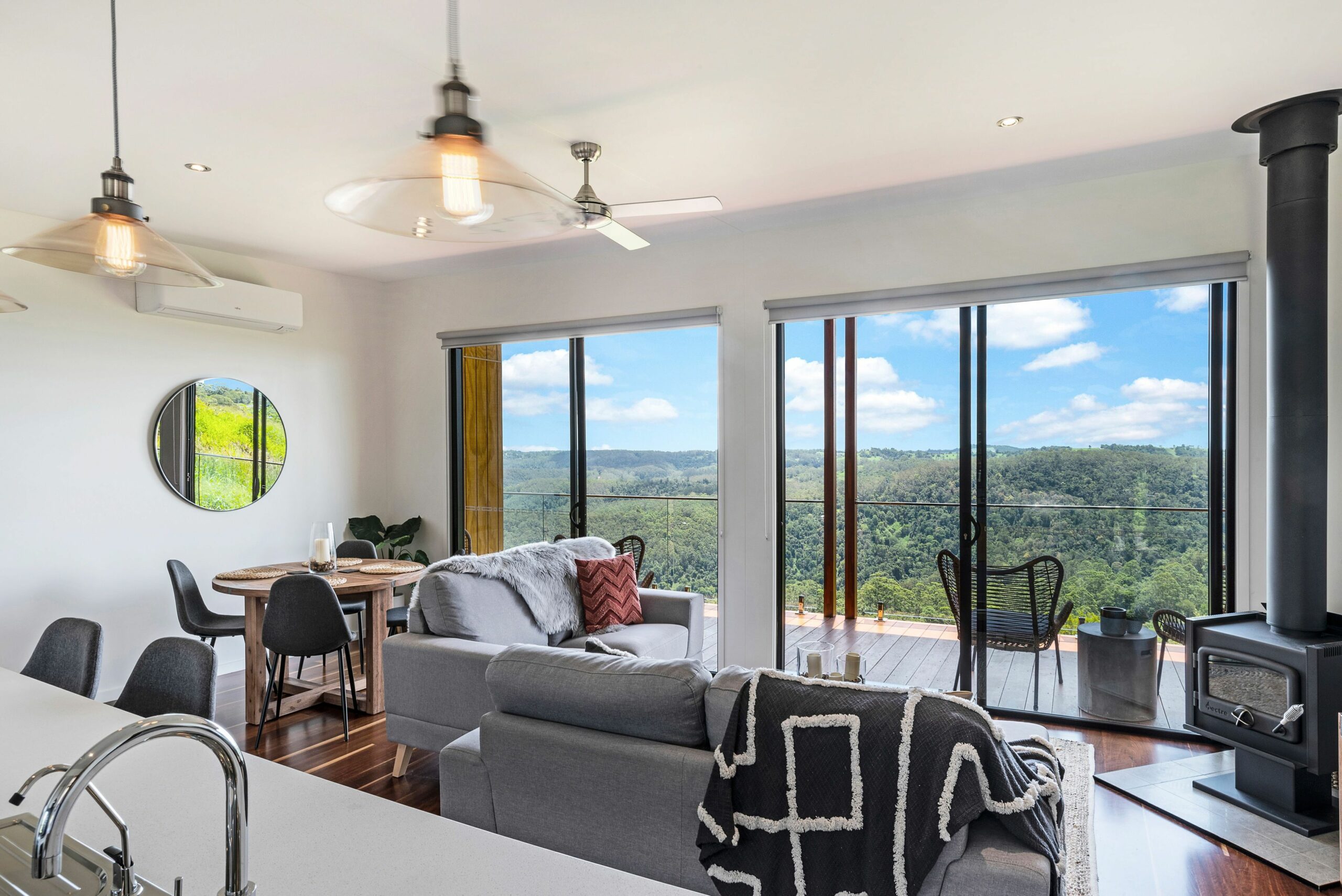 Luxury Cabins - Best Views in Maleny