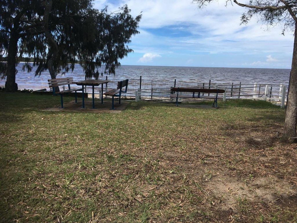 San Marco Villa 5 - Burrum Heads- Beachfront - 2BR - Pool