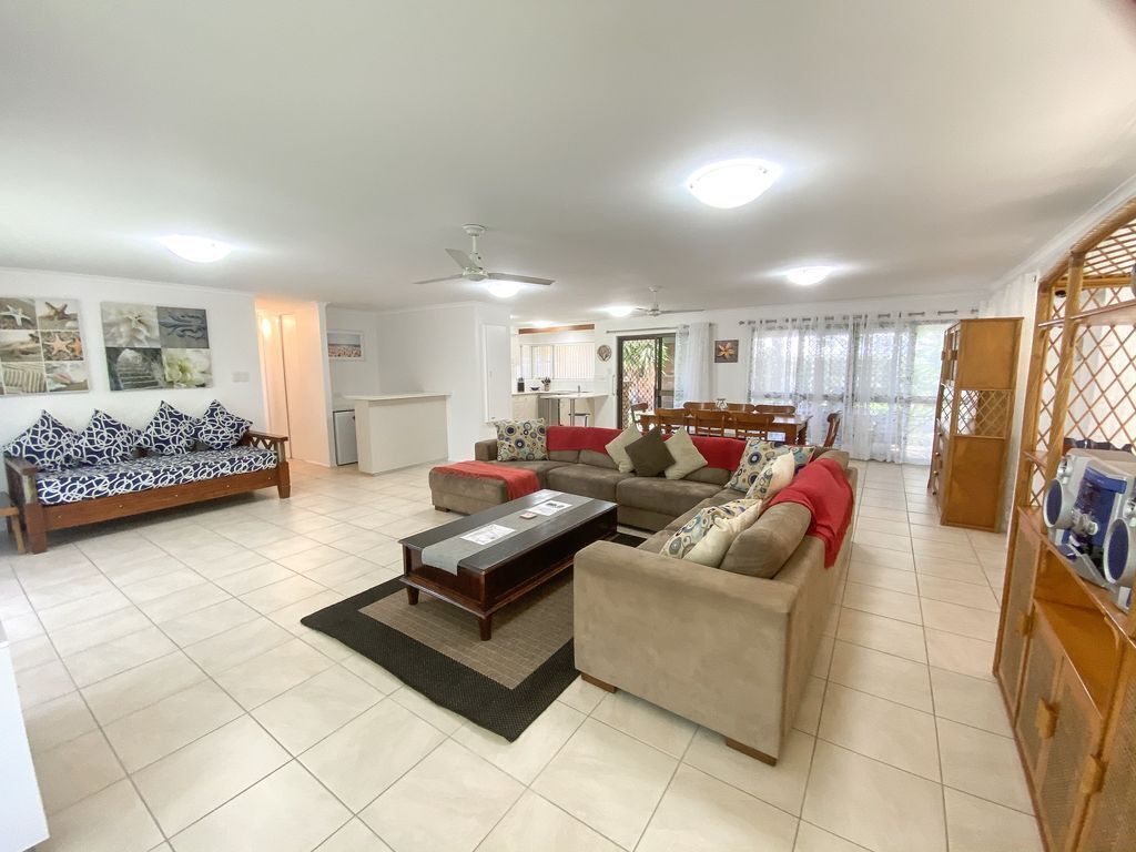 Yolanda - Burrum Heads- Beachfront - 3br- Aircon