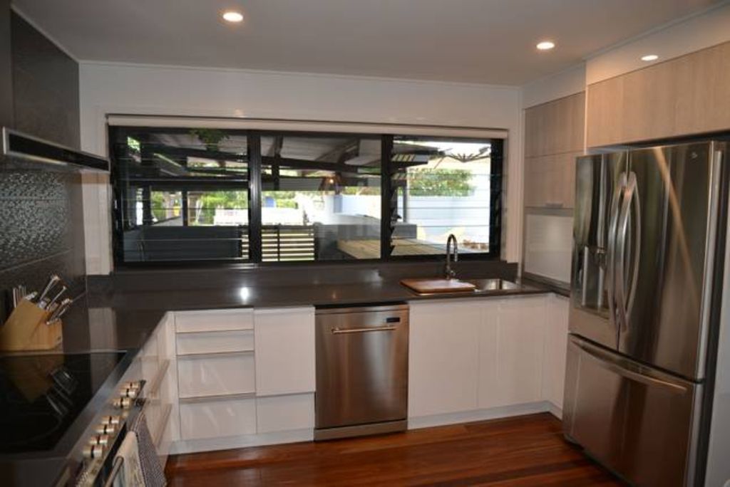 Stunning 2bed/2bth in Heart of Cottontrees 3blk Beach+river +restaurants Dogs OK