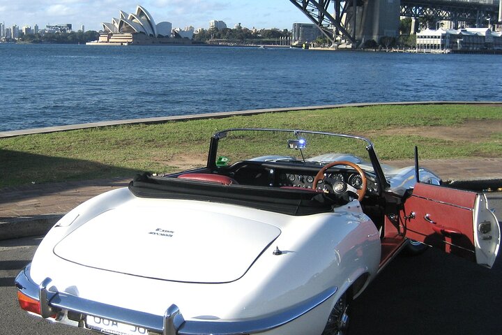Sydney Bridges and Beaches tour “Vintage Car Ride” Experience
