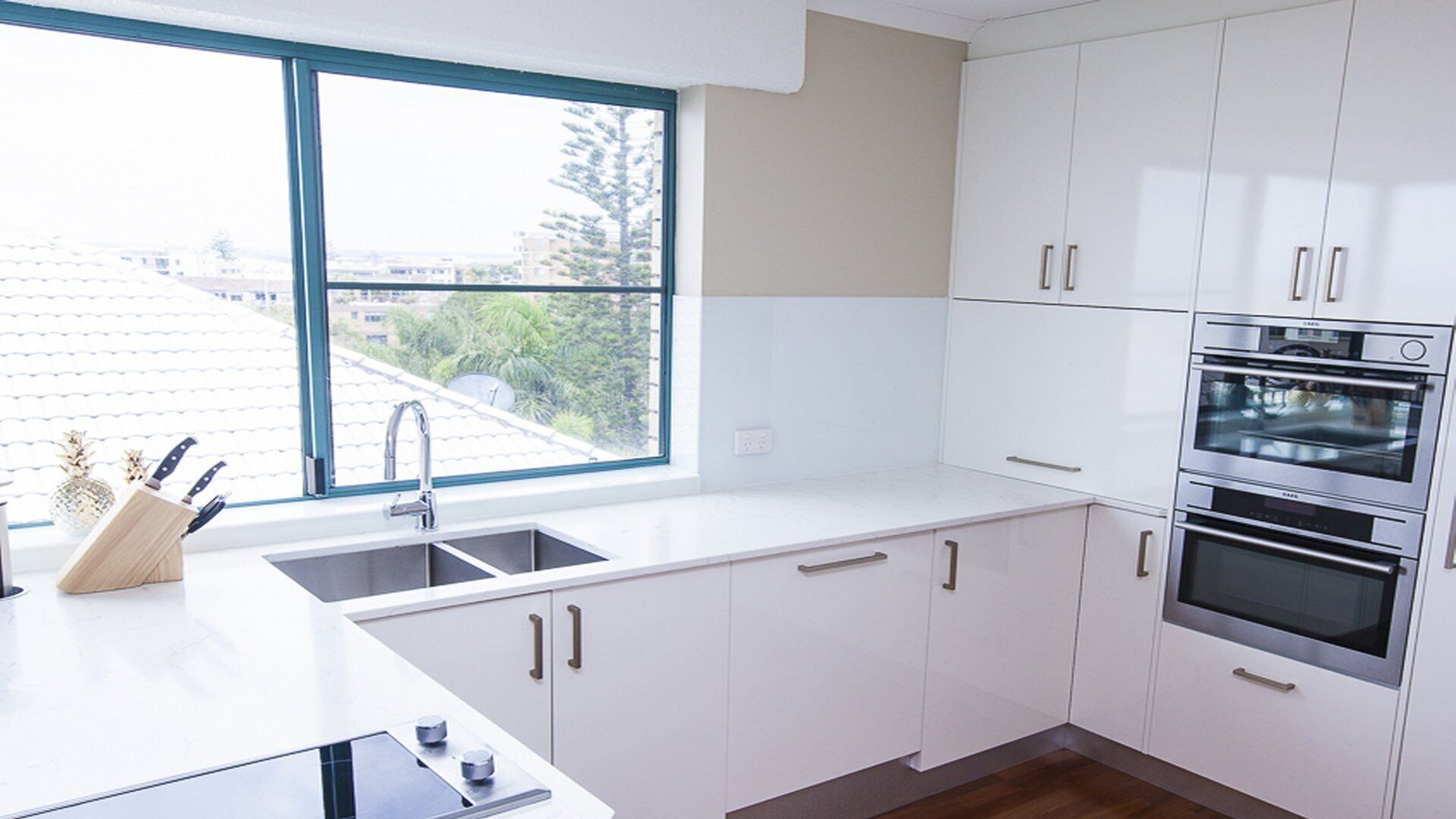 Luxury Rooftop Penthouse Kings Beach Caloundra