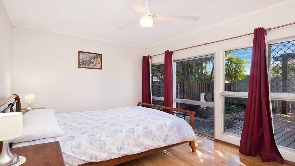 54 Bryce St Moffat Beach QLD