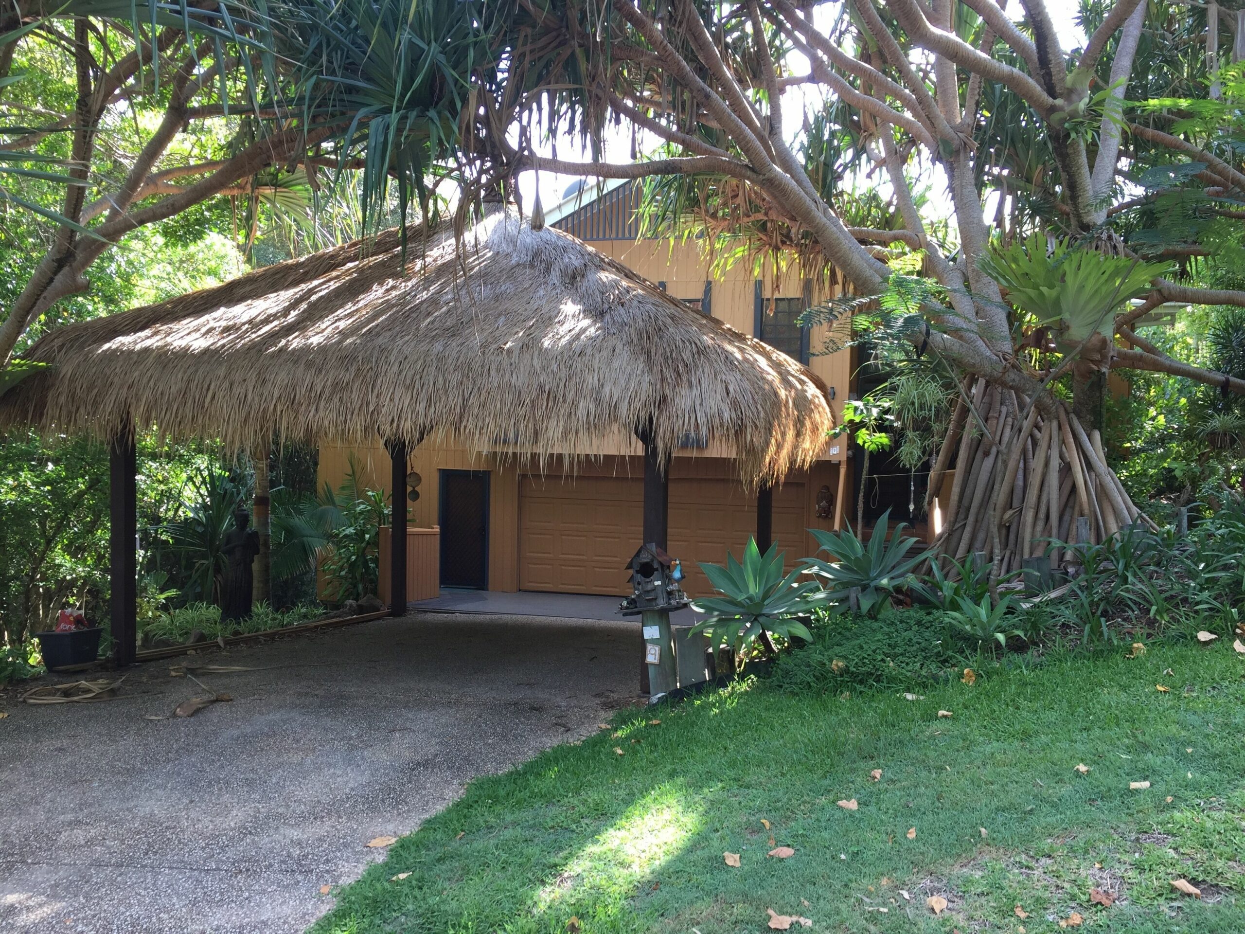 'the Tree House', Rain Forest Living Only 200m Walk From World Class Beaches