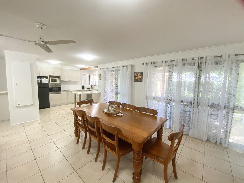 Yolanda - Burrum Heads- Beachfront - 3br- Aircon