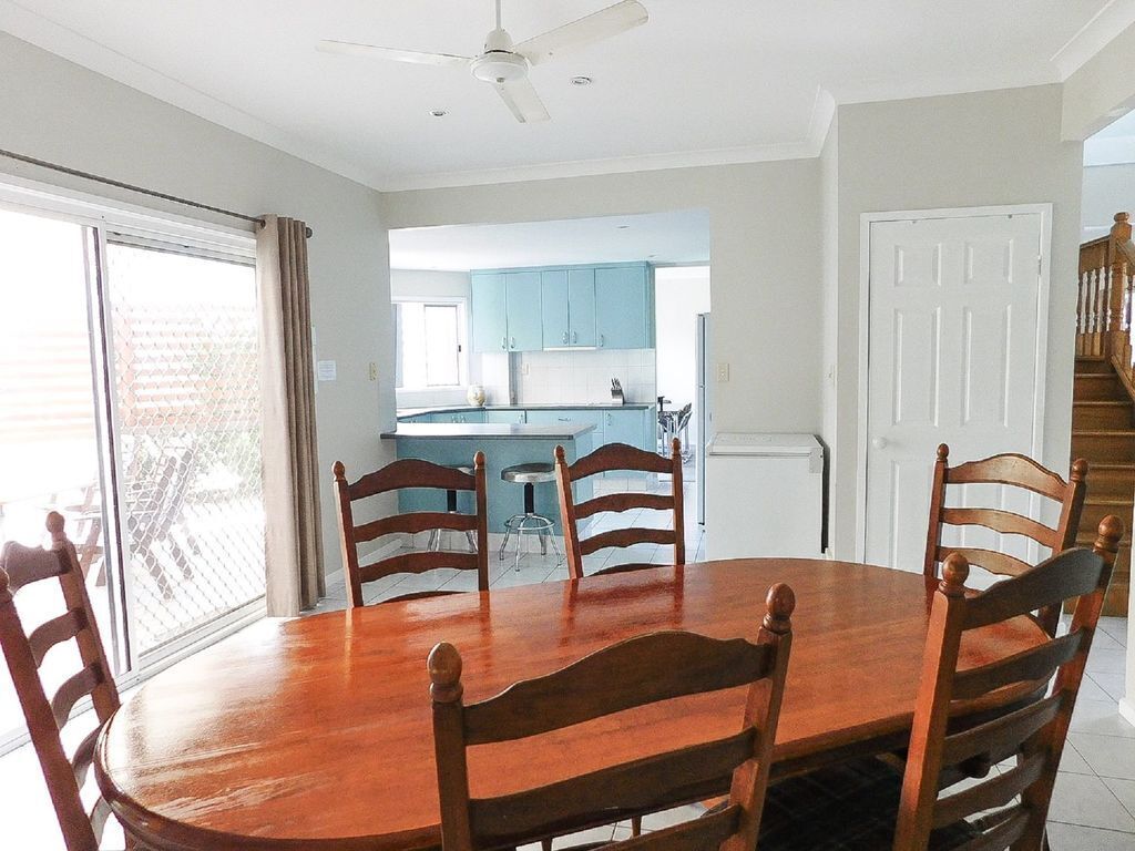 Stonesthro - Burrum Heads- Close To Beach - 5br- Aircon