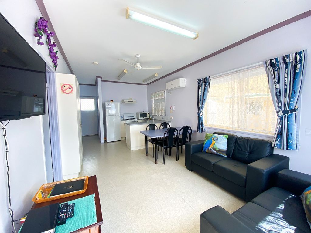 San Marco Villa 5 - Burrum Heads- Beachfront - 2BR - Pool