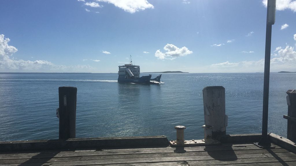 Sandy Strait Views, Canoeing,swimming, Fishing,4x4 Touring