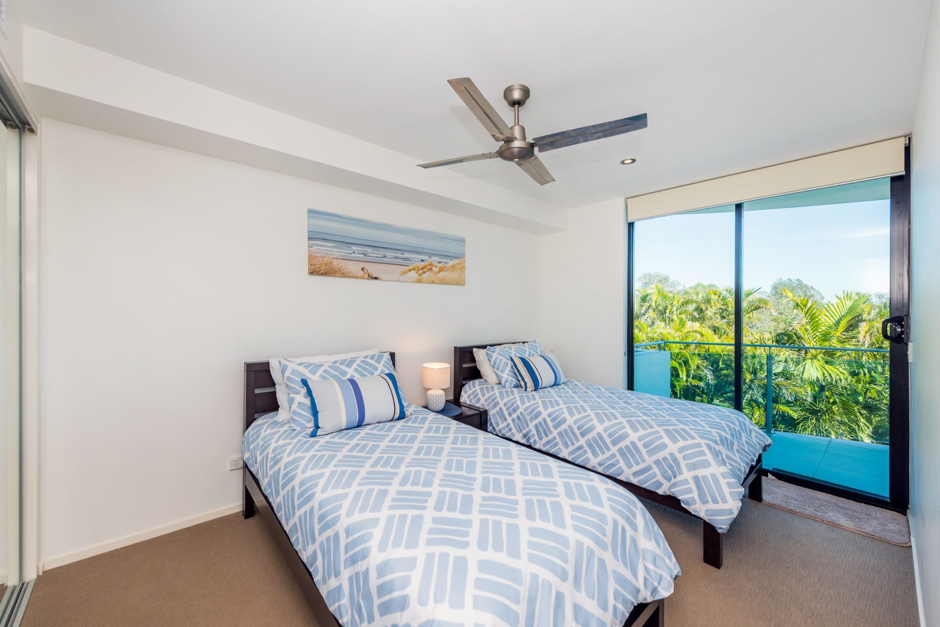 Stylish Beach Side Apartment - Unit 5 - 33 Lorikeet Drive