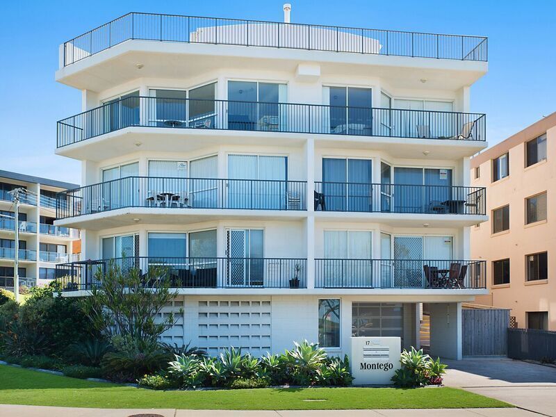 ? Kings Beach Ocean Front Views ? Private Balcony Overlooking Kings Beach