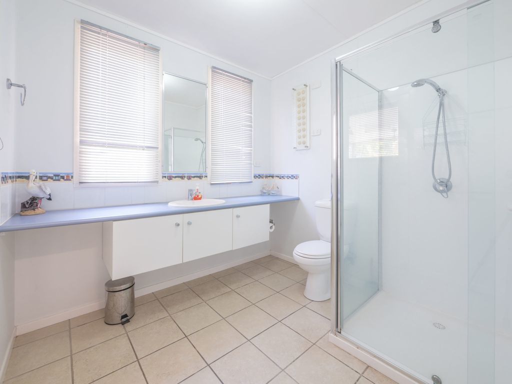 Gull Cottage,129 Landsborough Pde, Golden Beach