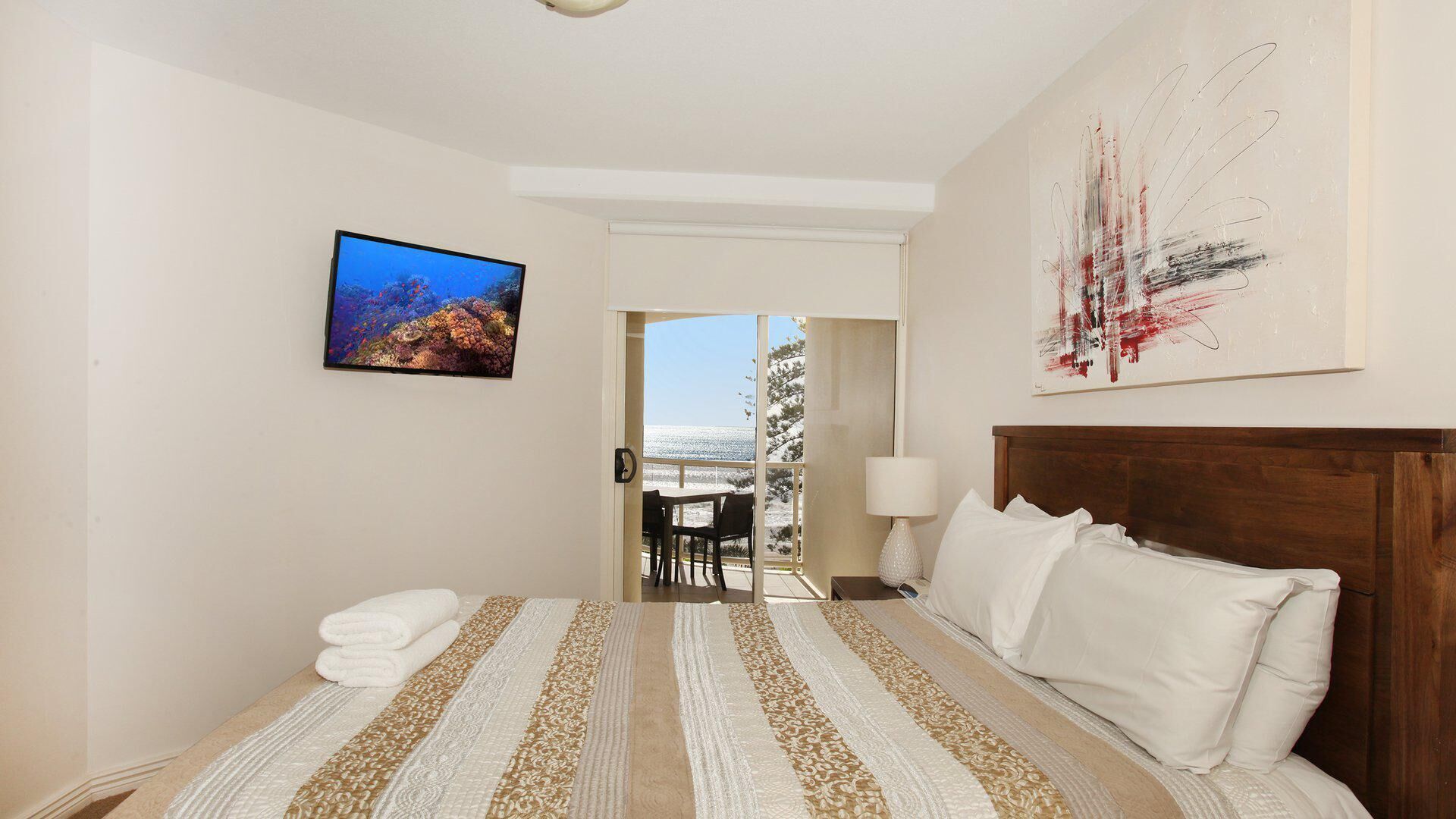 Zanzibar 404 - To Bedroom newly renovated Unit in Resort along Mooloolaba ESplanade