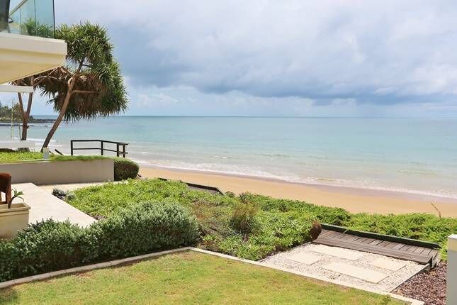 Gorgeous Beach Front Living