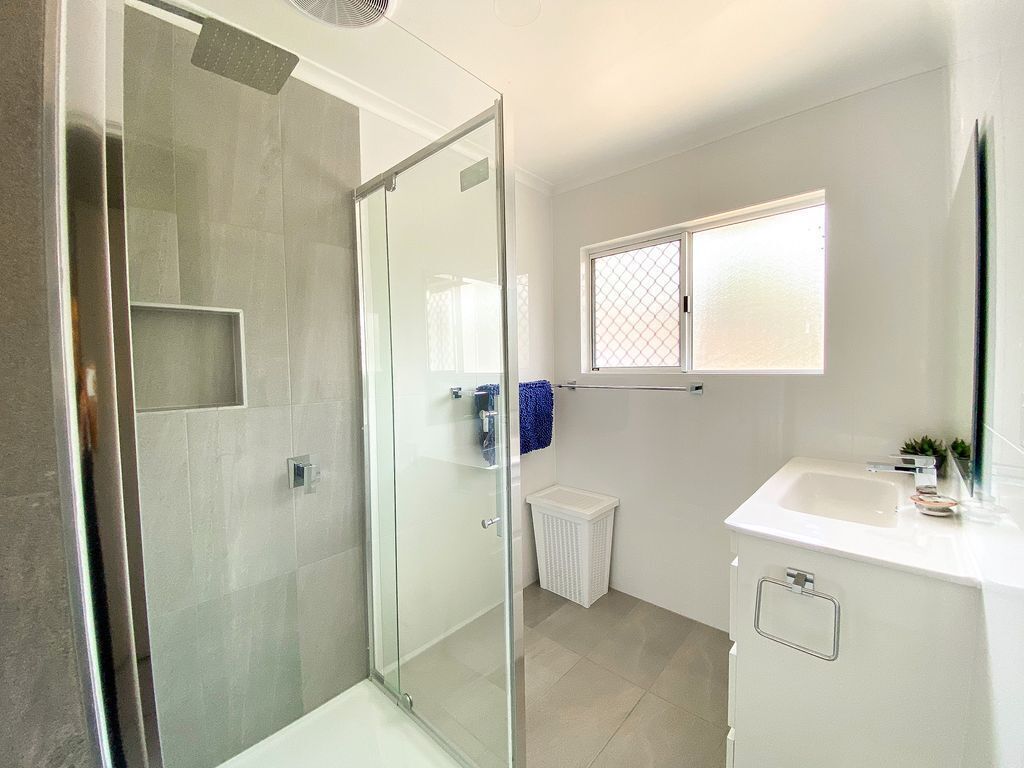 Beach House on Burrum- Close to Beach- 3br- Wifi-foxtel