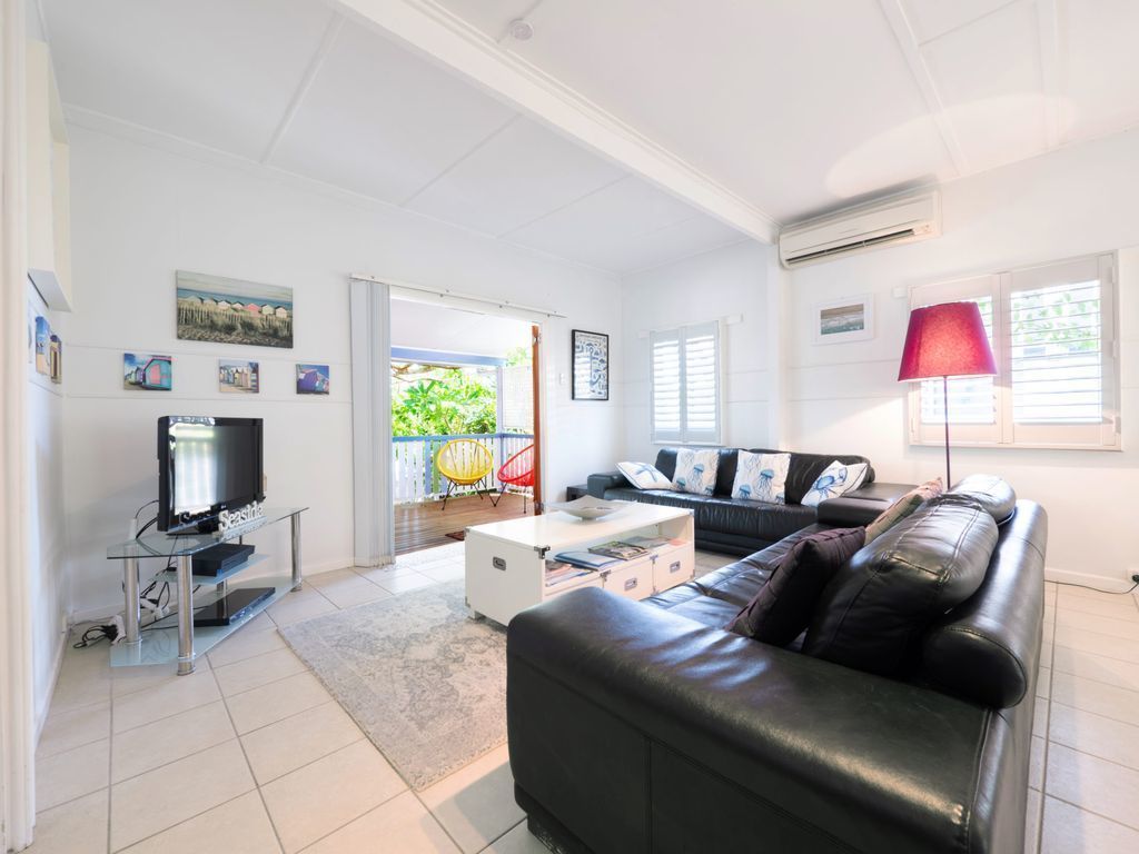 Gull Cottage,129 Landsborough Pde, Golden Beach