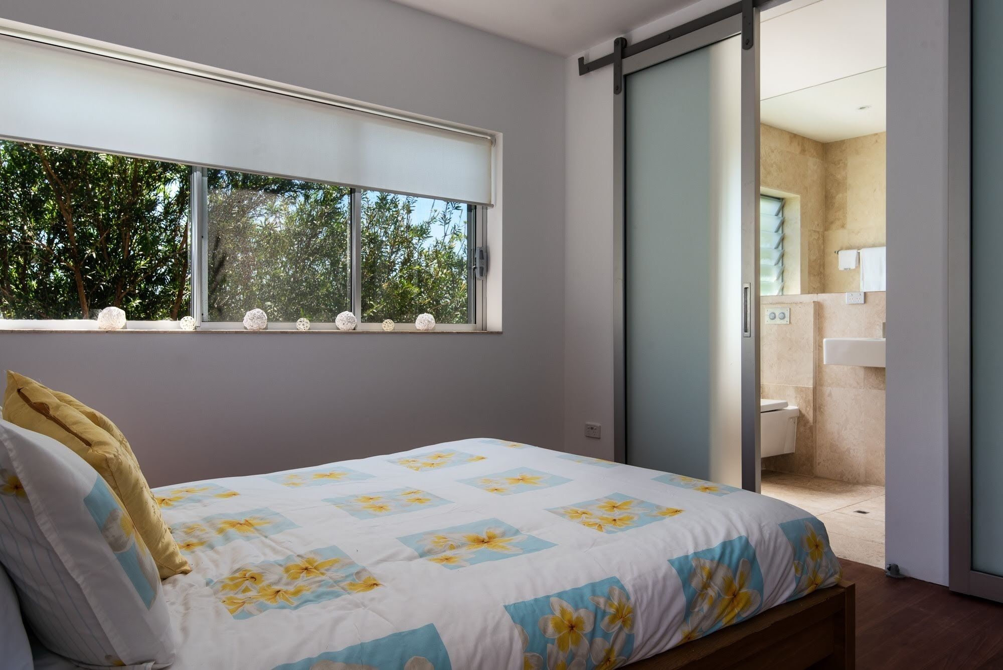 Wake up to Stunning Views Overlooking Coolum Beach