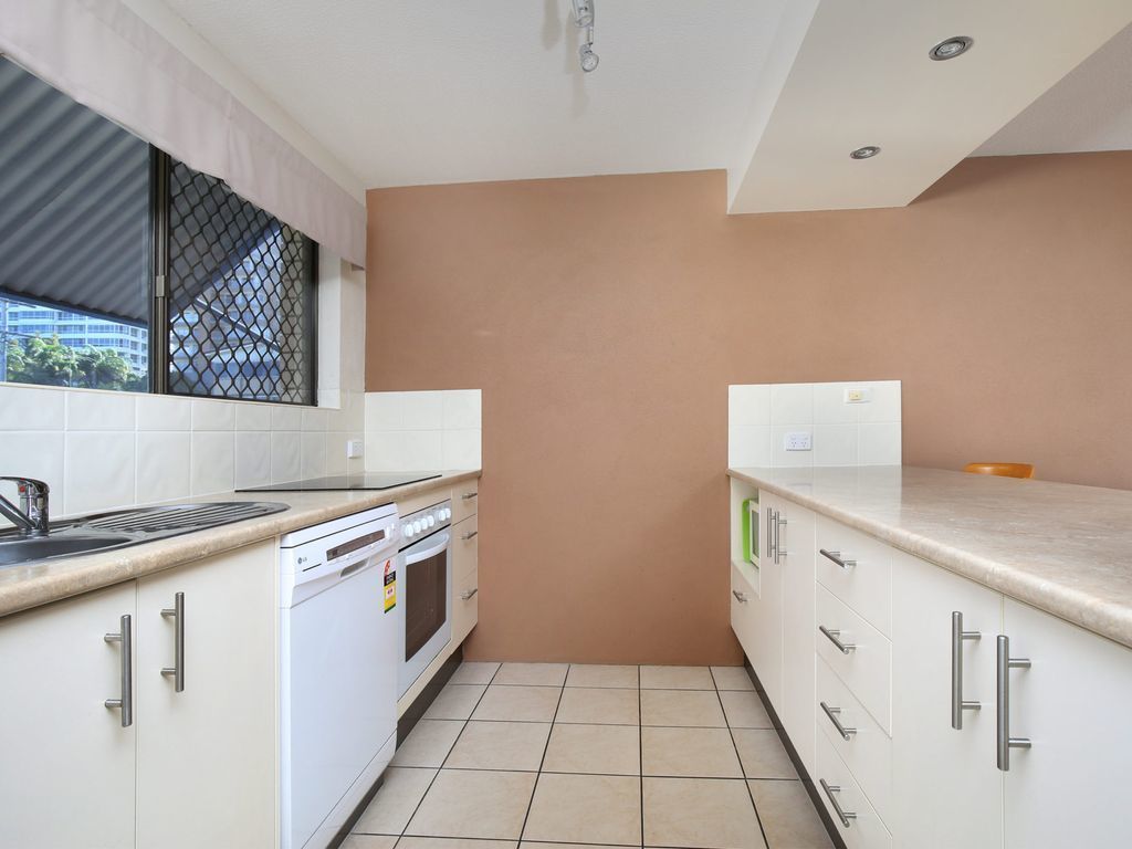 Levuka Unit 4, 14 Moreton Pde. Kings Beach