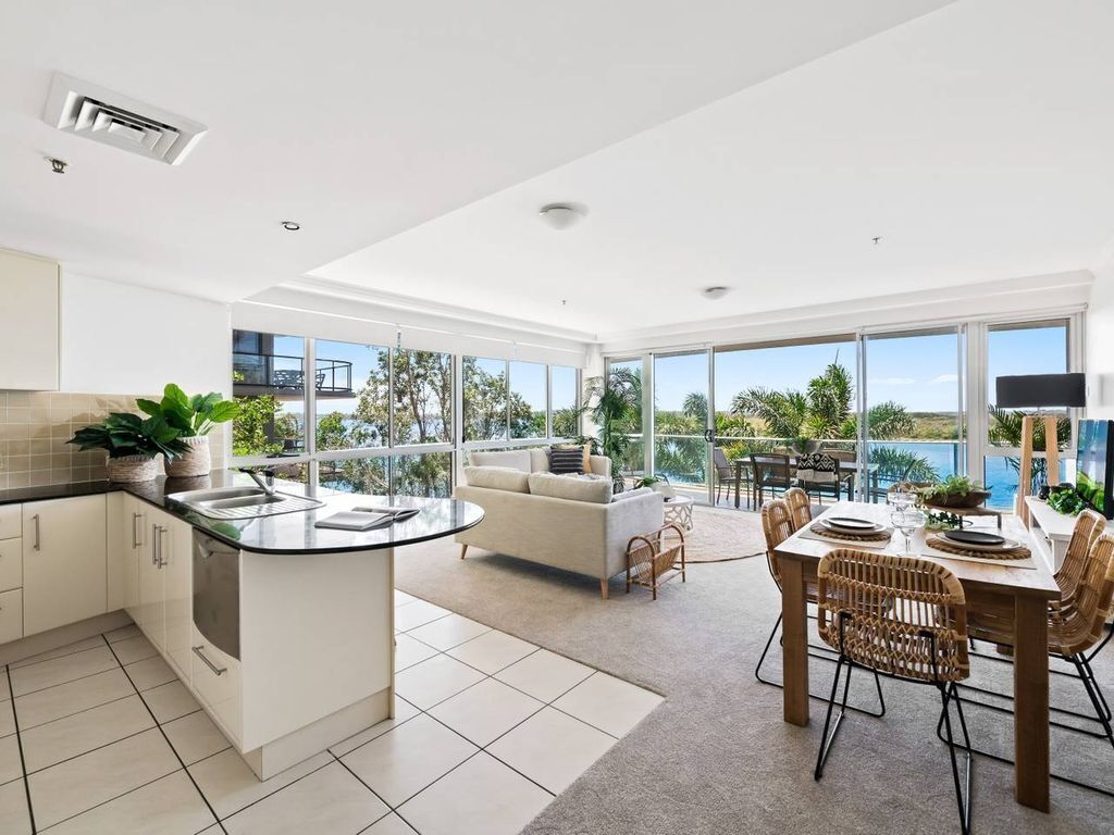 Luxury Waterfront Views! Maroochydore! Free Wifinetflixparkingwine