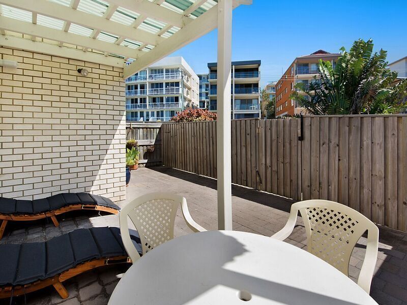 ? Kings Beach Ocean Front Views ? Private Balcony Overlooking Kings Beach