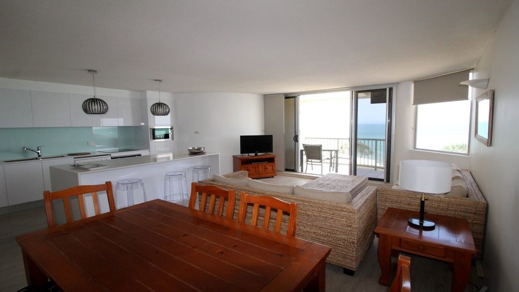 Monterey Lodge Unit 3 Kings Beach QLD