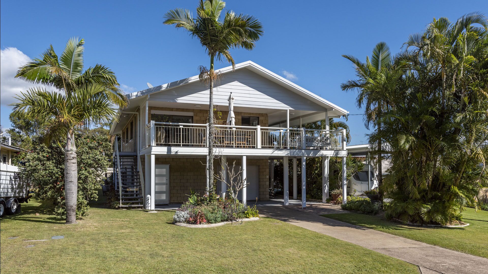 Beach Retreat Ideal for a Couple in Quiet Location Close to Town