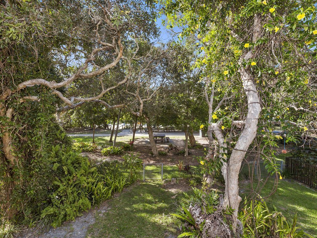 Westaway House - Lake Front