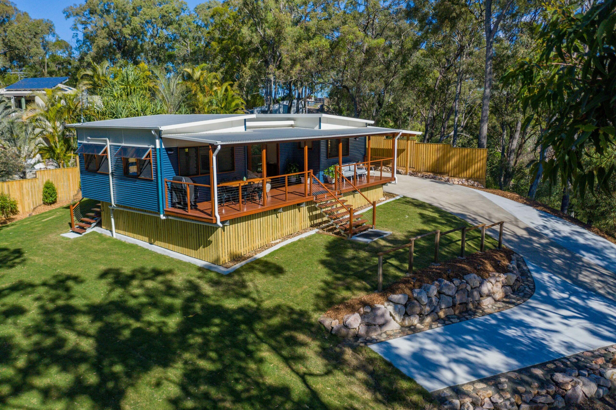 Little Mountain Retreat Where the Bush Meets the Beach