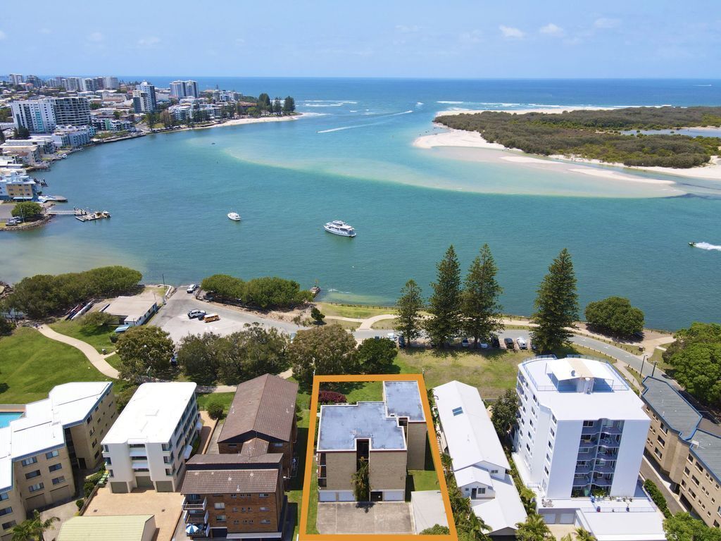 Golden Shores Unit 1, 21 Landsborough Parade