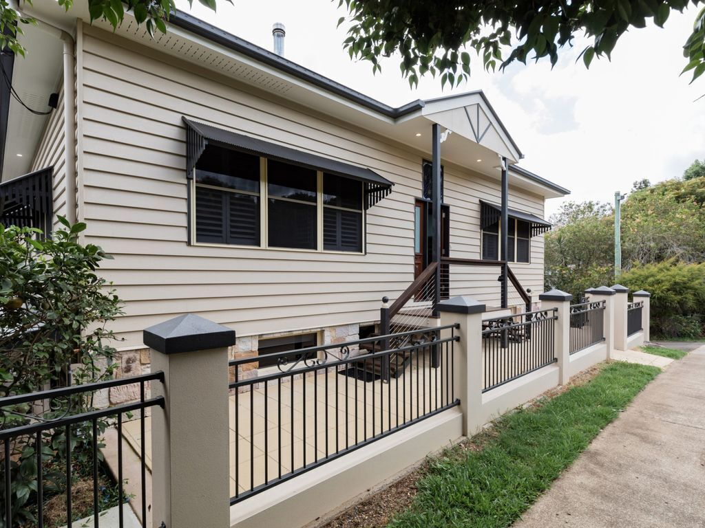 Gracious Spacious & Charming Queenslander, Walk Into Maleny