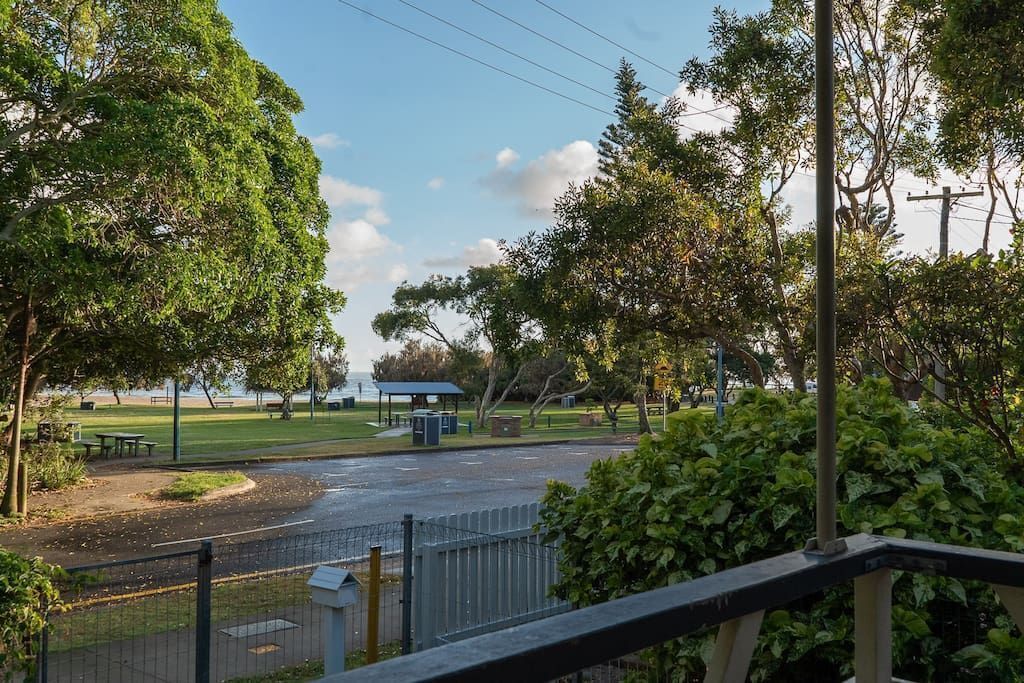 ? Warra Warra at Moffat Beach ? Moffat Ocean Views?across Road From Beach?