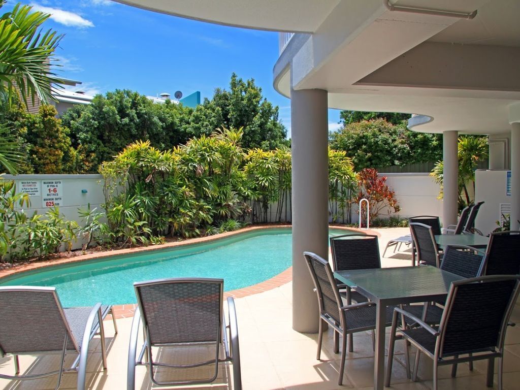 2BR Coolum Beach Rooftop Deckspa Tennis Pool