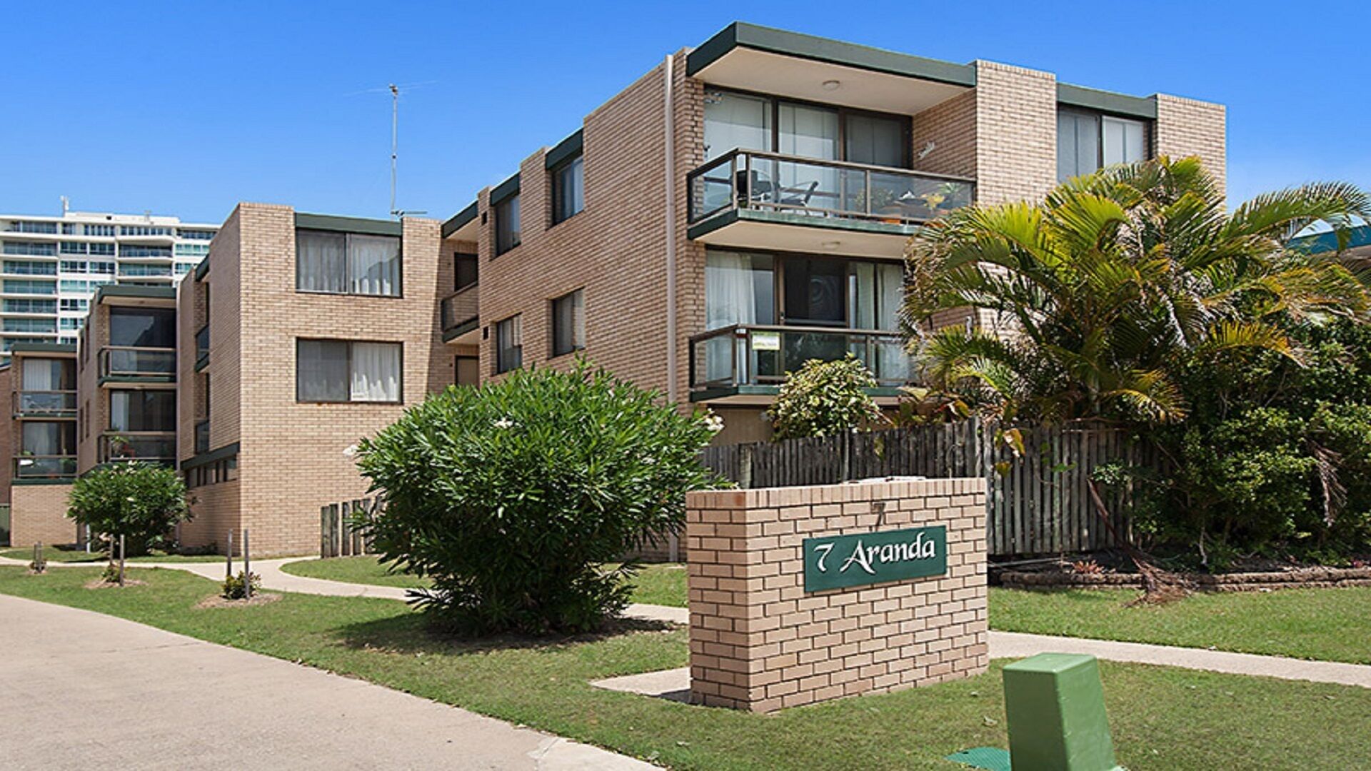 Prime Location Cotton Tree Unit