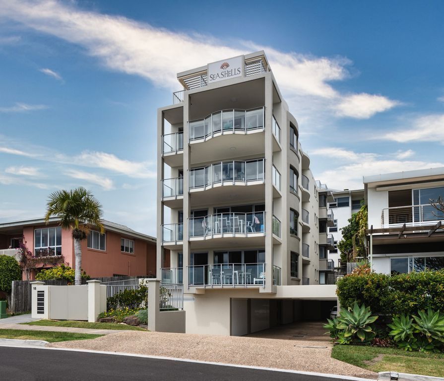 Seashells Unit 3, 18 Queen of Colonies Parade. Moffat Beach