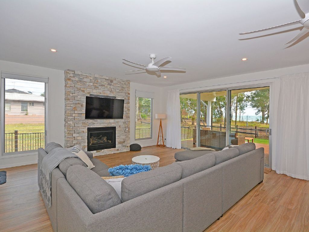 Beachside - Burrum Heads- Beachfront - 3br- Wifi