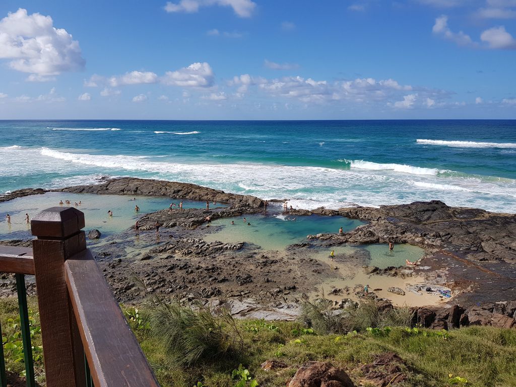 Fraser Island, The Taxi House. Sleeps 9 People