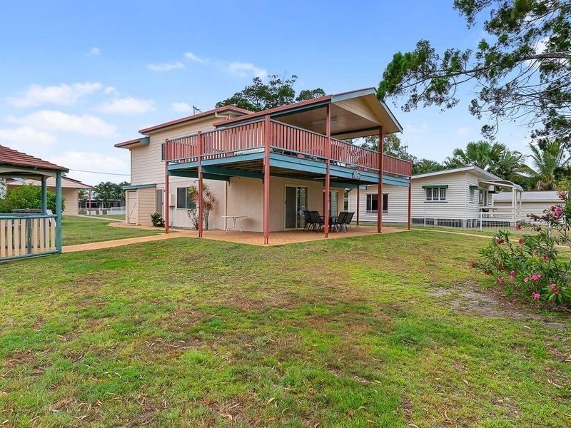 Sunrise Up - Burrum Heads- Riverfront- 3br- Pets Welcome